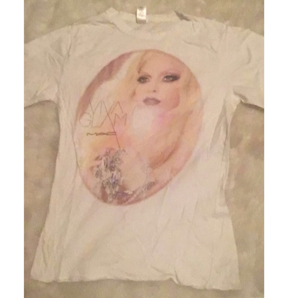 Mac cosmetics employee shirt